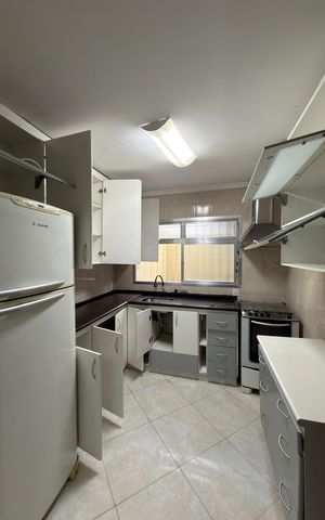 Casa para alugar com 150m², 3 quartos e 2 vagas Casa para alugar com 150m², 3 quartos e 2 vagasCozinha