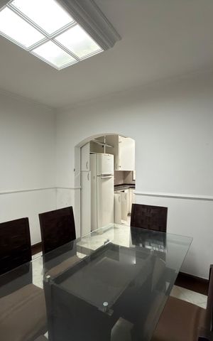 Casa para alugar com 150m², 3 quartos e 2 vagas Casa para alugar com 150m², 3 quartos e 2 vagasCopa
