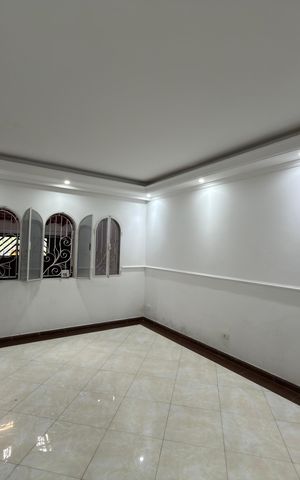 Casa para alugar com 150m², 3 quartos e 2 vagas Casa para alugar com 150m², 3 quartos e 2 vagasSala