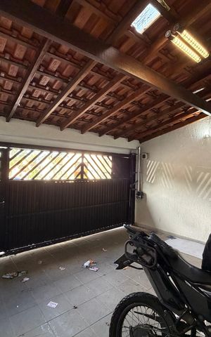 Casa para alugar com 150m², 3 quartos e 2 vagas Casa para alugar com 150m², 3 quartos e 2 vagasGaragem