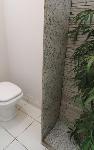 Casa para alugar com 200m², 3 quartos e 4 vagasBanheiro do Quarto 1