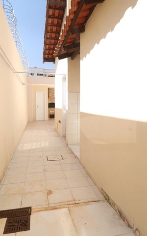Casa para alugar com 200m², 3 quartos e 4 vagasCorredor