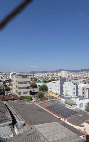 Apartamento à venda com 160m², 4 quartos e 2 vagas Apartamento à venda com 160m², 4 quartos e 2 vagasVista da suíte