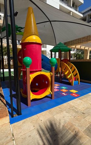Apartamento para alugar com 72m², 2 quartos e 1 vaga Apartamento para alugar com 72m², 2 quartos e 1 vagaÁrea comum - Playground