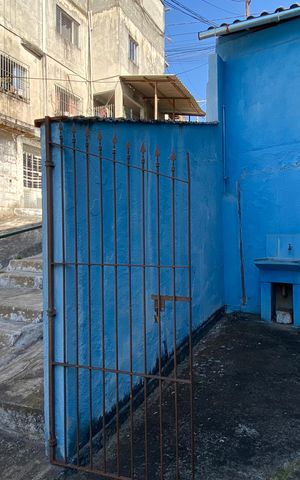 Casa à venda com 314m², 4 quartos e 3 vagasÁrea de Serviço 2 - Área externa