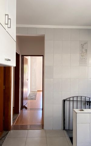Casa à venda com 314m², 4 quartos e 3 vagasCozinha