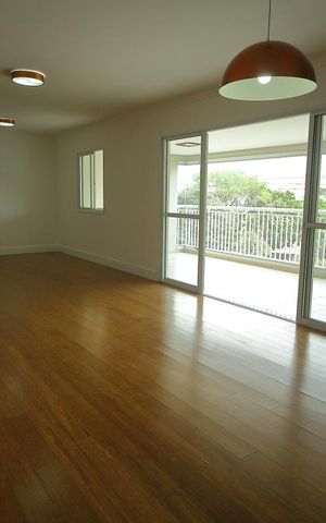 Apartamento para alugar com 156m², 3 quartos e 3 vagasSala 