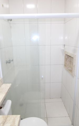 Casa à venda com 85m², 2 quartos e 2 vagasBanheiro Suíte 1