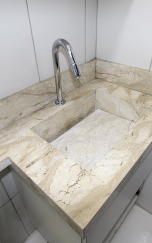 Casa à venda com 85m², 2 quartos e 2 vagasBanheiro da Suíte 2