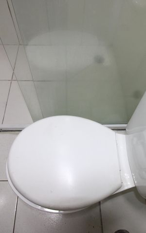 Casa à venda com 85m², 2 quartos e 2 vagasBanheiro da Suíte 2