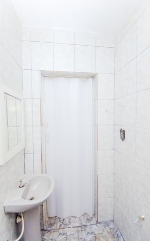 Casa para alugar com 45m², 1 quarto e sem vagaBanheiro