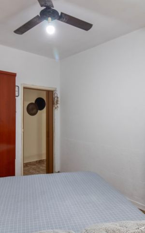 Casa à venda com 150m², 2 quartos e 2 vagas Casa à venda com 150m², 2 quartos e 2 vagasQuarto 1