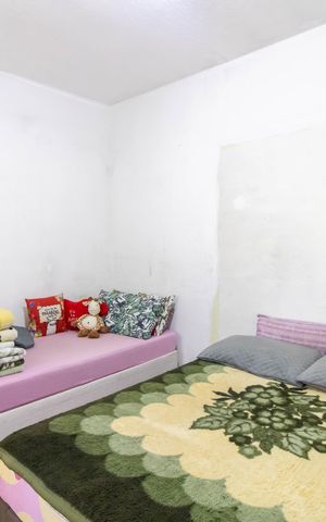Casa à venda com 150m², 2 quartos e 2 vagas Casa à venda com 150m², 2 quartos e 2 vagasEdicula
