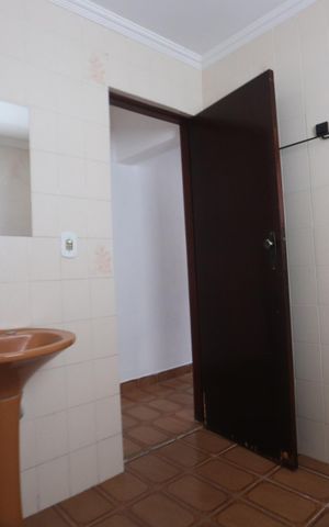 Casa à venda com 138m², 3 quartos e 1 vagaBanheiro social 2
