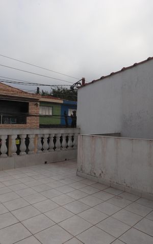 Casa à venda com 138m², 3 quartos e 1 vagaVaranda