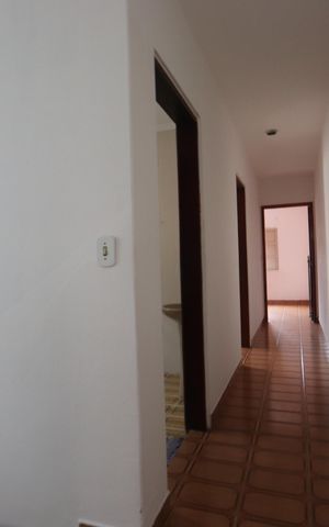 Casa à venda com 138m², 3 quartos e 1 vagaCorredor