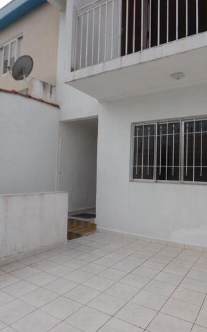 Casa à venda com 138m², 3 quartos e 1 vagaVaranda