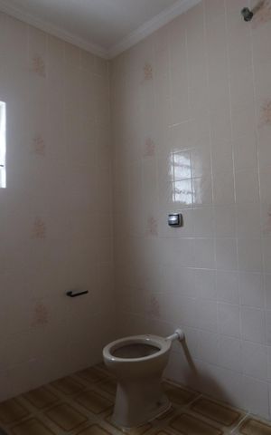 Casa à venda com 138m², 3 quartos e 1 vagaBanheiro social