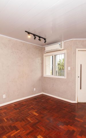 Casa para alugar com 80m², 2 quartos e 2 vagasSala