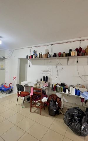 Casa à venda com 438m², 5 quartos e 2 vagas