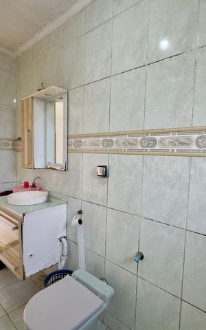 Casa à venda com 438m², 5 quartos e 2 vagas