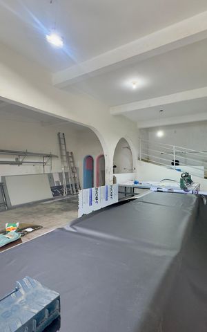 Casa à venda com 438m², 5 quartos e 2 vagas