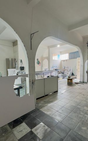 Casa à venda com 438m², 5 quartos e 2 vagas