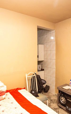 Casa à venda com 167m², 6 quartos e 1 vagaQuarto Casa 5
