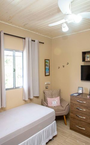 Casa à venda com 167m², 6 quartos e 1 vagaQuarto Suíte