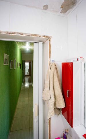 Casa à venda com 167m², 6 quartos e 1 vagaBanheiro Social