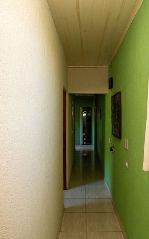 Casa à venda com 167m², 6 quartos e 1 vagaCorredor