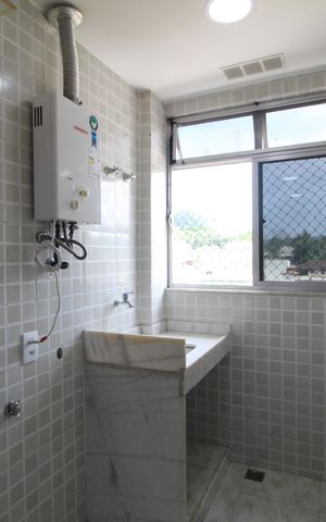 Apartamento para alugar com 65m², 2 quartos e 1 vagaÁrea de Serviço