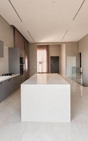 Casa de condomínio à venda com 343m², 3 quartos e 2 vagas Casa de condomínio à venda com 343m², 3 quartos e 2 vagasCozinha