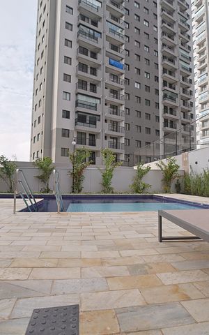 Apartamento à venda com 40m², 2 quartos e sem vagaÁrea comum - Piscina