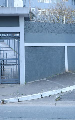 Apartamento à venda com 58m², 2 quartos e 1 vagaPlaca GRANDE instalada na fachada do condomínio, dia 22.08.2026 - Código da placa: SWRM-2198