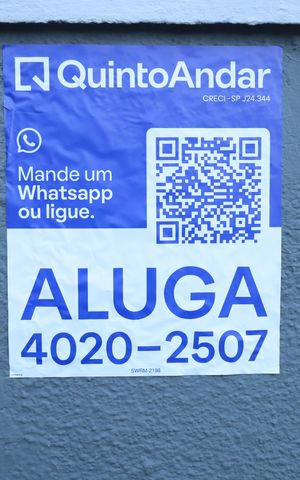 Apartamento à venda com 58m², 2 quartos e 1 vagaPlaca GRANDE instalada na fachada do condomínio, dia 22.08.2026 - Código da placa: SWRM-2198