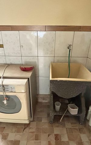 Casa para alugar com 50m², 2 quartos e 1 vaga Casa para alugar com 50m², 2 quartos e 1 vagaÁrea de serviço