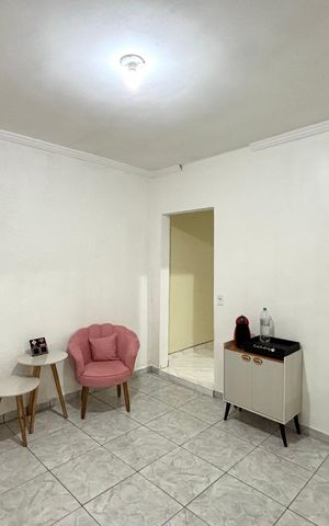 Casa para alugar com 50m², 2 quartos e 1 vaga Casa para alugar com 50m², 2 quartos e 1 vagaSala
