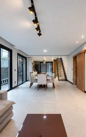 Casa para alugar com 269m², 4 quartos e 2 vagas