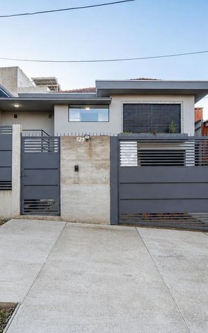 Casa para alugar com 269m², 4 quartos e 2 vagas