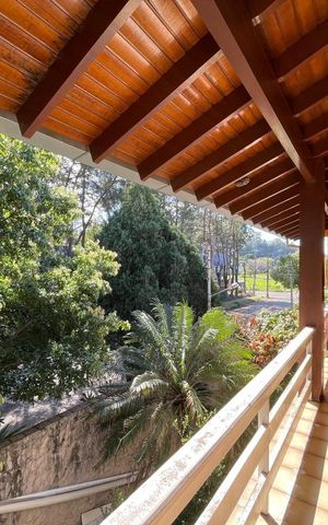 Casa à venda com 400m², 3 quartos e 10 vagas