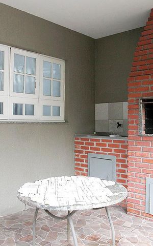Casa à venda com 188m², 3 quartos e 2 vagasChurrasqueira