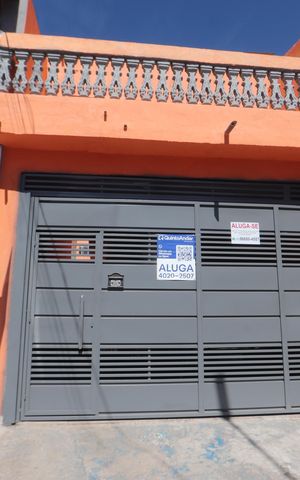 Casa para alugar com 100m², 2 quartos e 1 vagaFachada