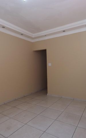 Casa para alugar com 100m², 2 quartos e 1 vagaSala