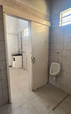 Casa à venda com 1163m², 4 quartos e 1 vagaBanheiro de serviço
