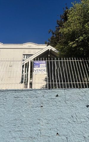 Casa à venda com 1163m², 4 quartos e 1 vagaFachada