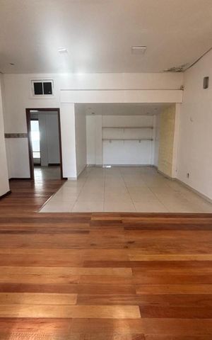 Casa à venda com 1163m², 4 quartos e 1 vagaSala
