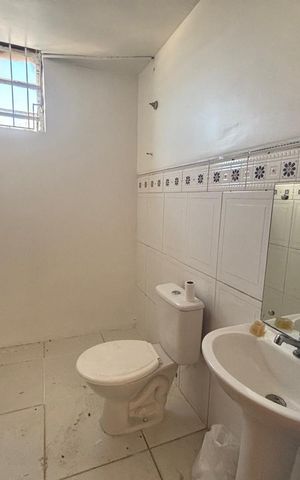 Casa à venda com 1163m², 4 quartos e 1 vagaBanheiro social