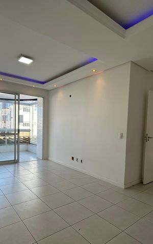 Apartamento para alugar com 87m², 3 quartos e 1 vagaSala