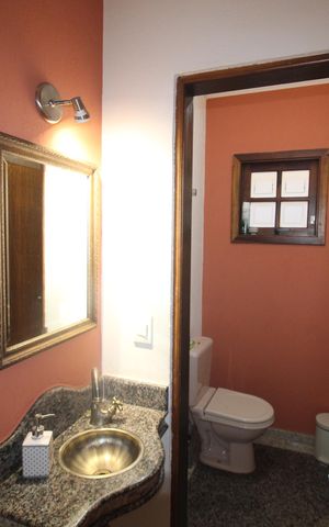 Casa à venda com 207m², 3 quartos e 4 vagasLavabo